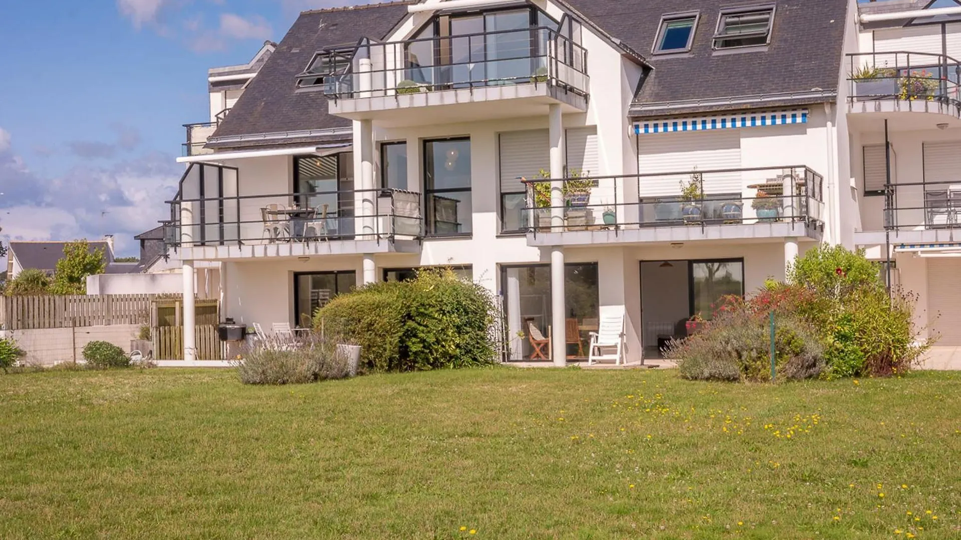 Appart T3, Terrasse, Parking, 50M Plage, Proche Commerces - Fr-1-349-228 Larmor-Plage 0*,  Γαλλία
